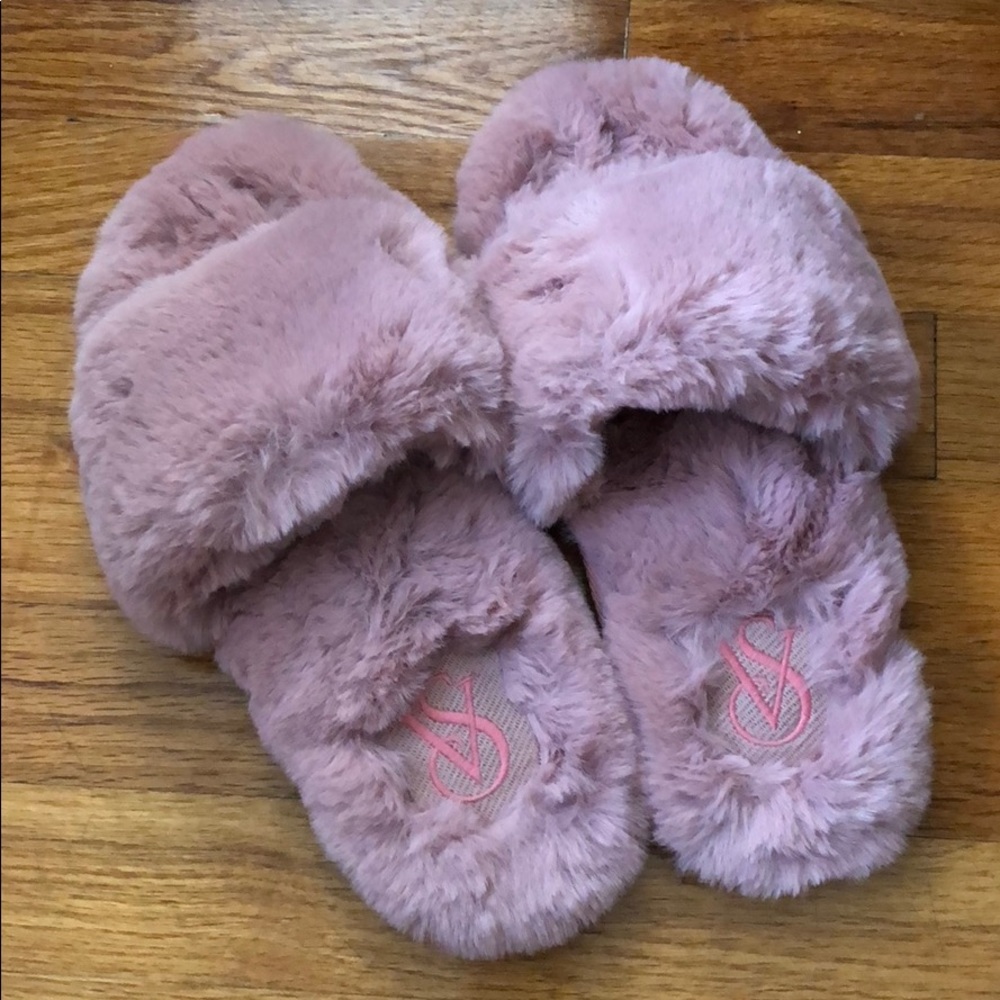 NEW Victoria’s Secret Slippers